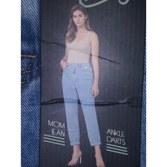 NWT Women's Mom Jeans Sz 0/24 Simple Society Must have Blue Ankle Darts distress - Picture 3 of 12
